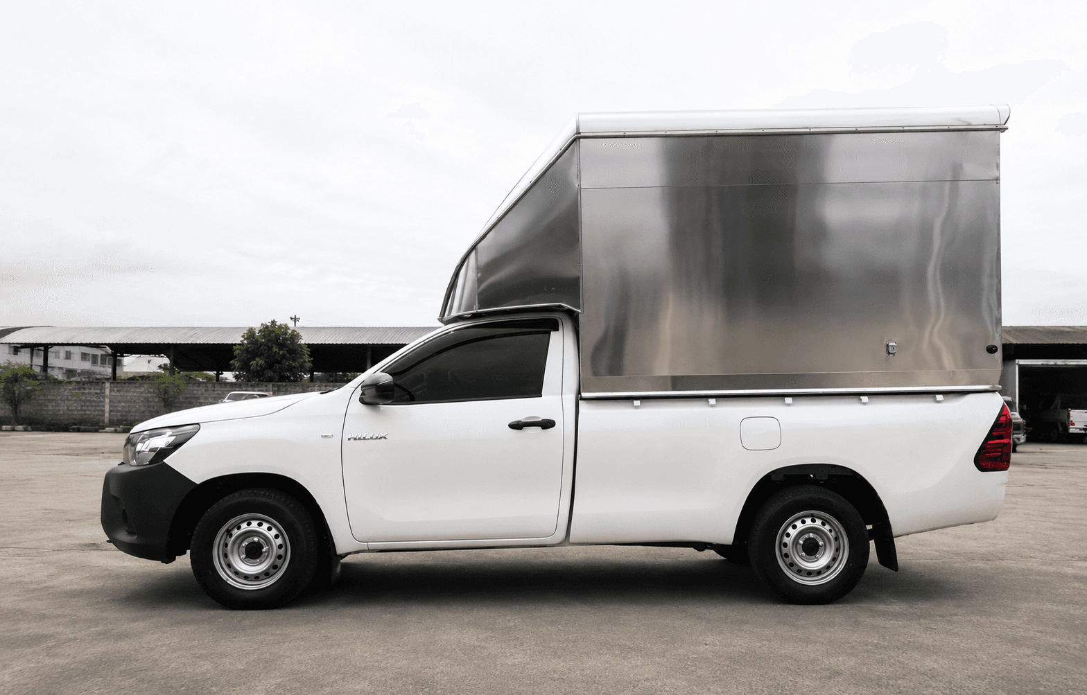 4-Wheel Pickup Truck